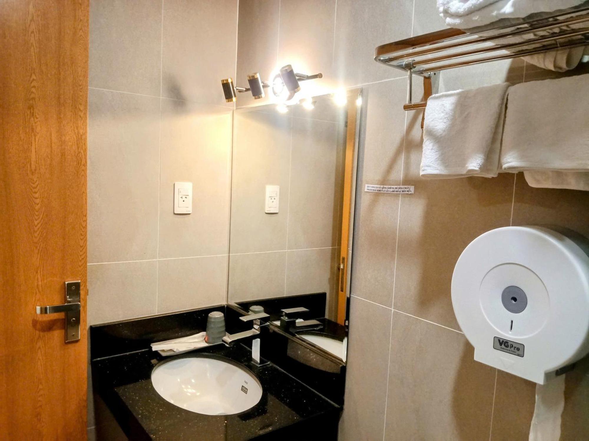 Mia Hotel Вунгтау Экстерьер фото
