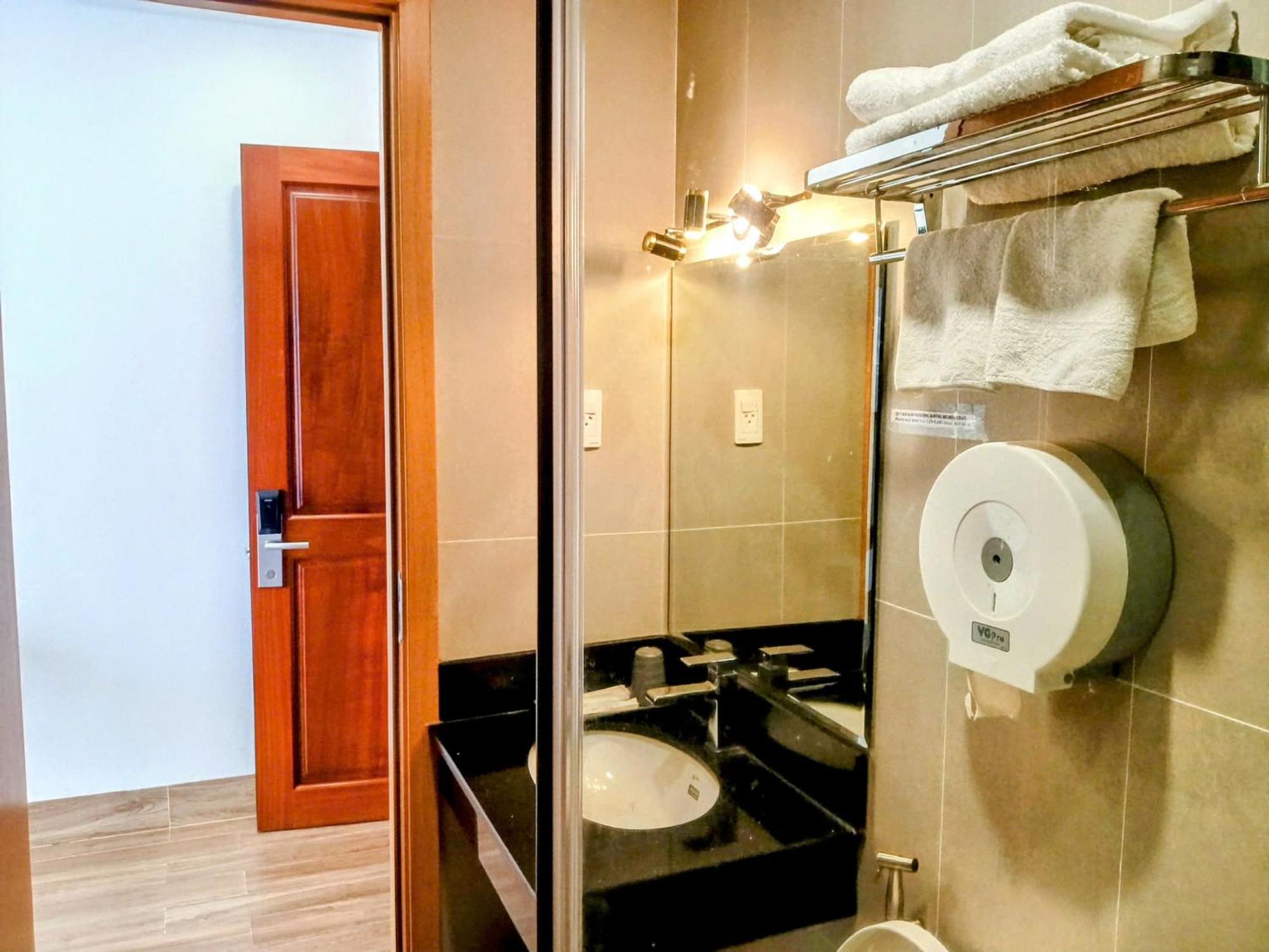 Mia Hotel Вунгтау Экстерьер фото